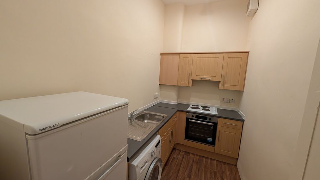 Property photo 2 of 7 Photo 2