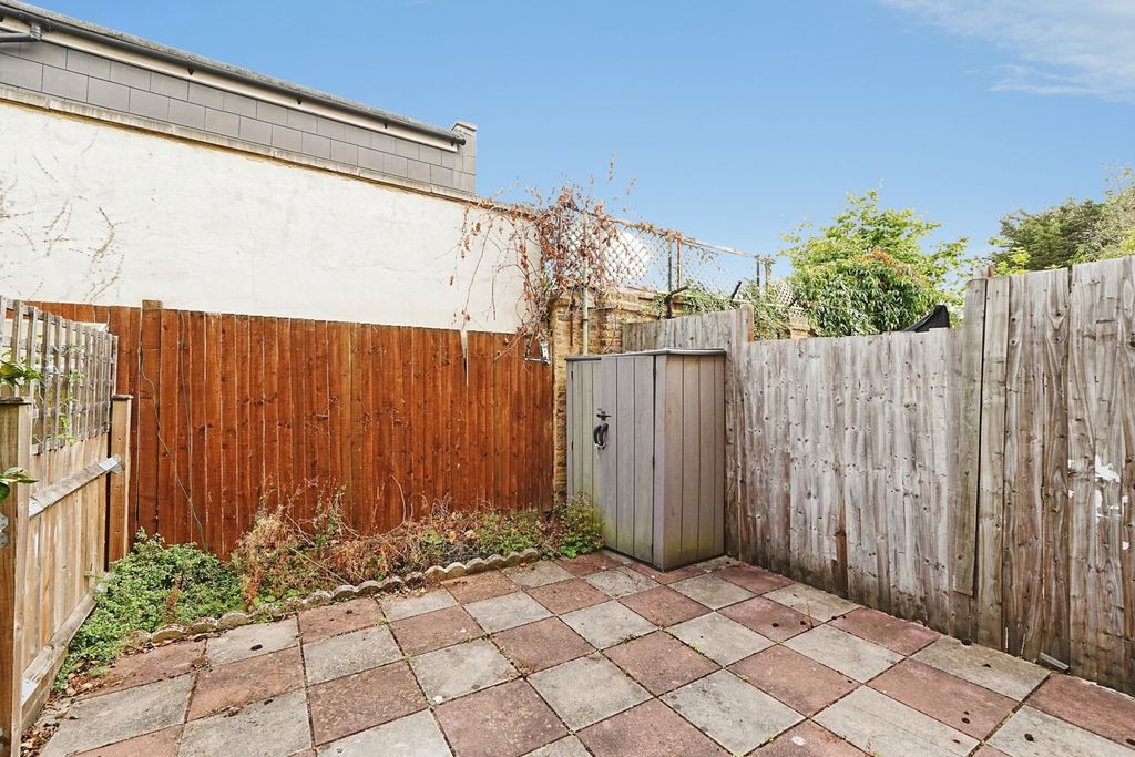 Property photo 3 of 13 Pbox-Img.Jpg