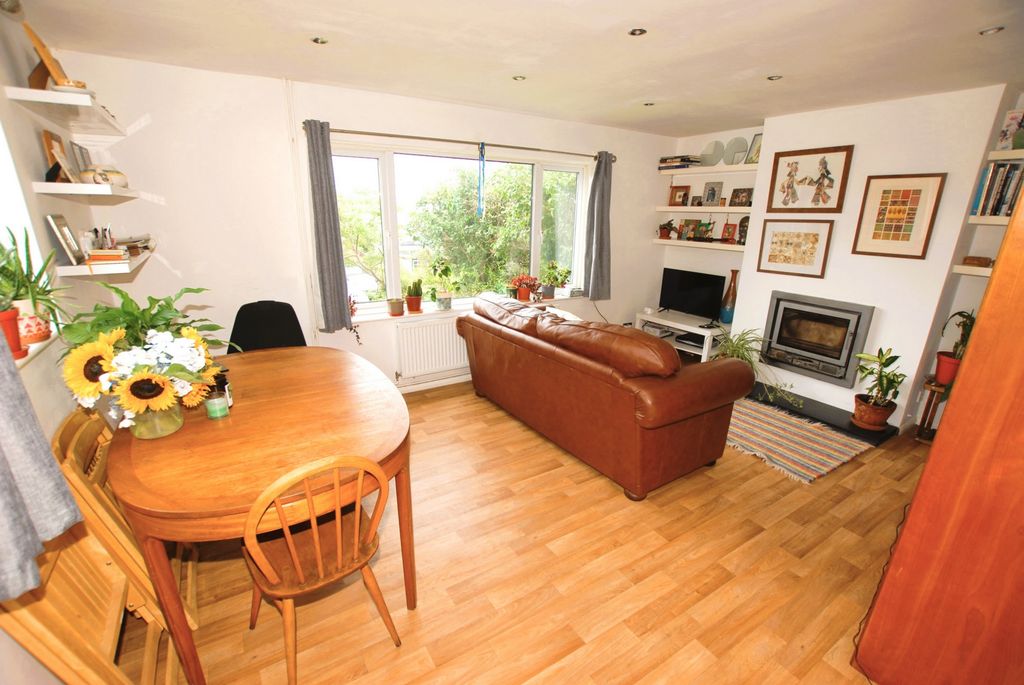 Property photo 3 of 16 Sitting/Dining Room