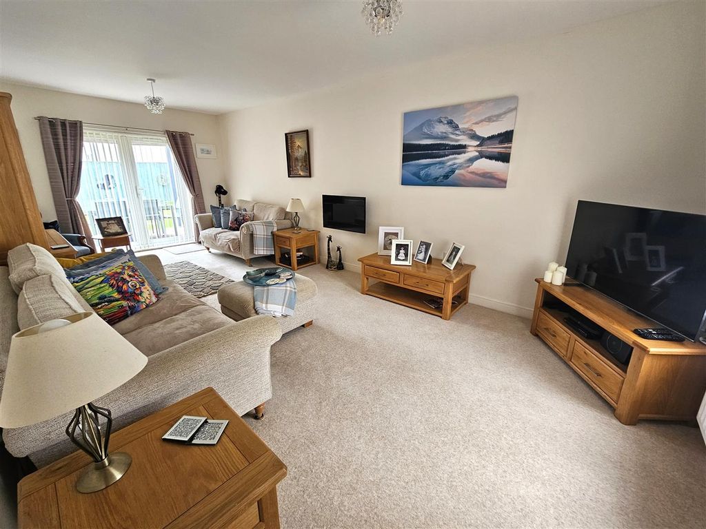 Property photo 2 of 22 Sitting Room.Jpg