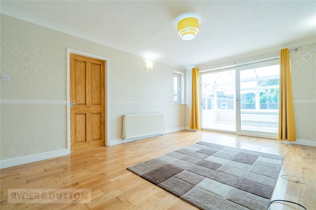 Property photo 2 of 24 Living Room