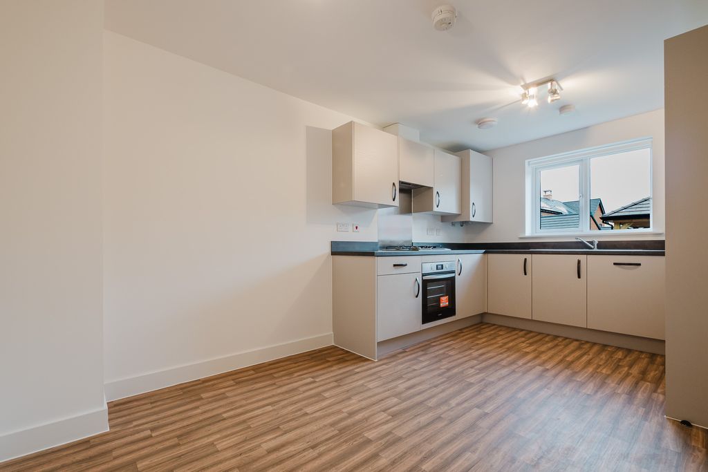 Property photo 3 of 8 Photo