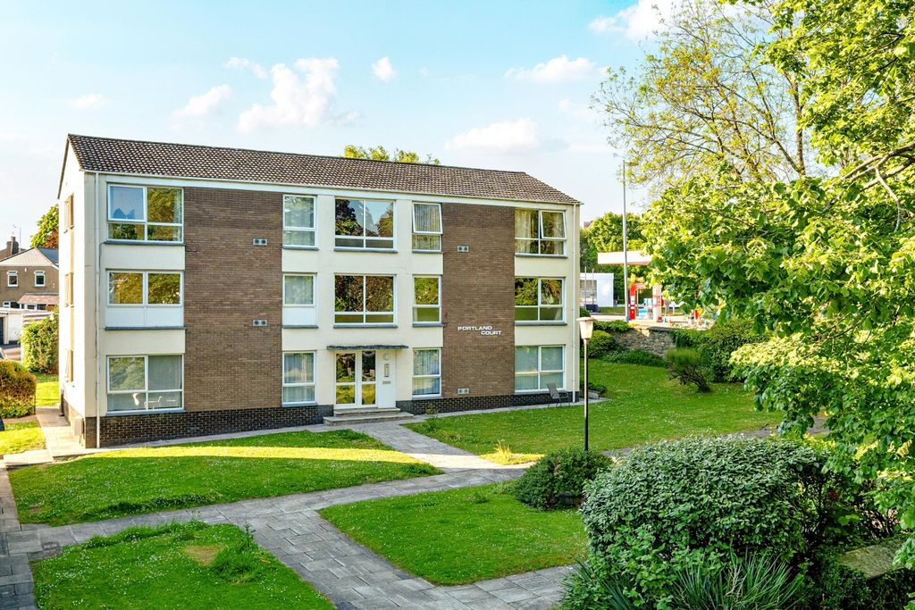 Property photo 1 of 19 1-6A0B2Ff329c65-1457557-Jpg-1