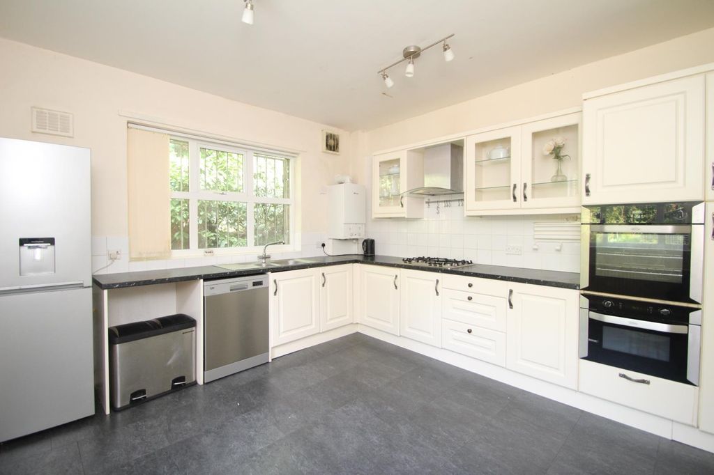 Property photo 3 of 13 0 General
