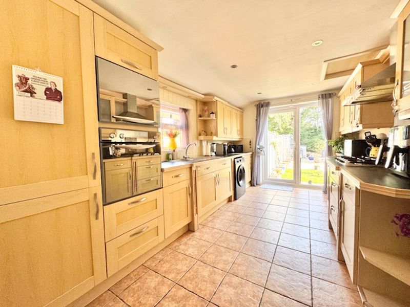 Property photo 2 of 22 Kitchen