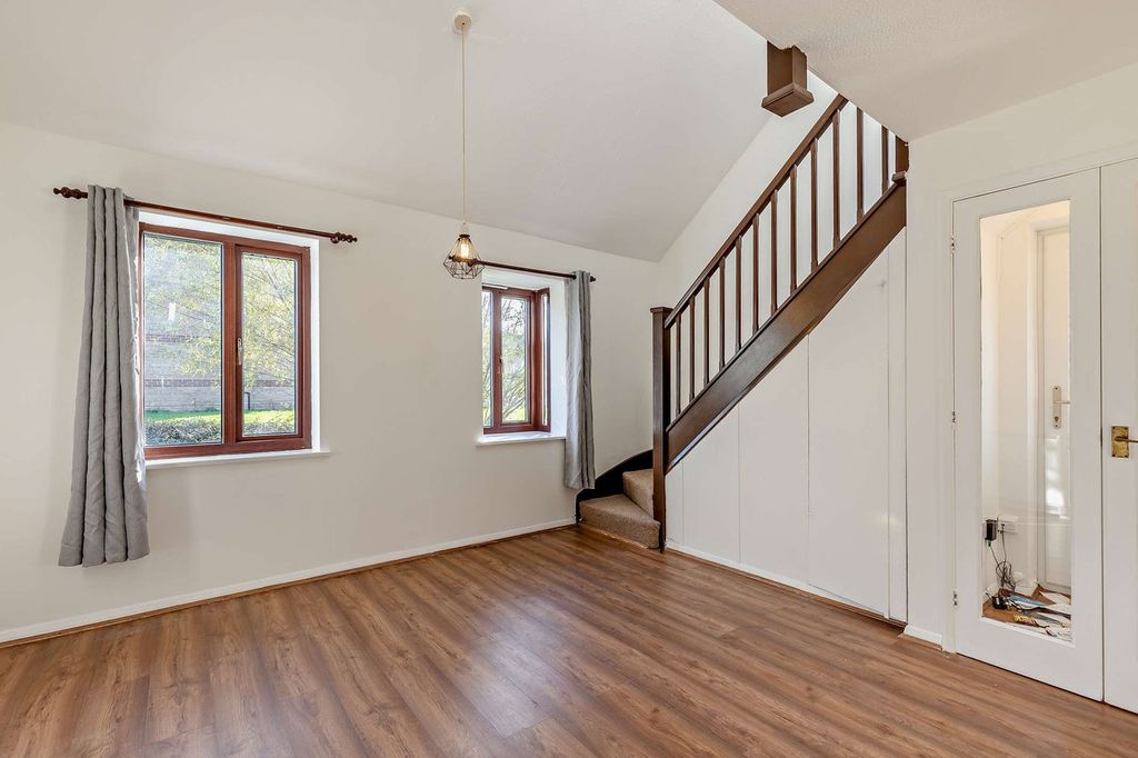 Property photo 3 of 20