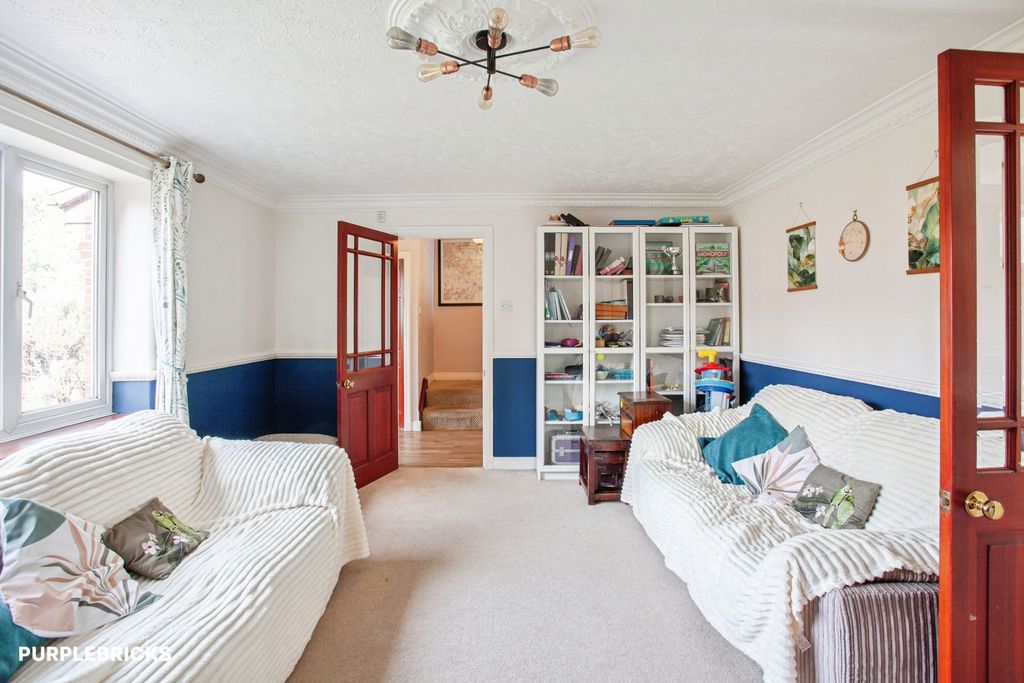 Property photo 3 of 35