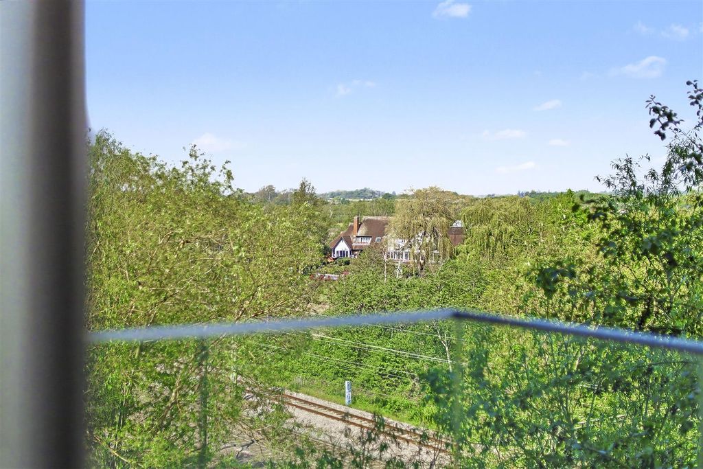 Additional image 10 of 2 bed flat for saleGodfrey House, Edinburgh Gate, Harlow CM20