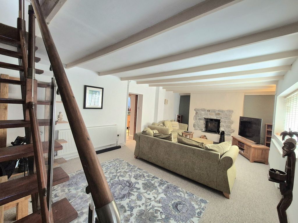 Property photo 3 of 13 Not Specified