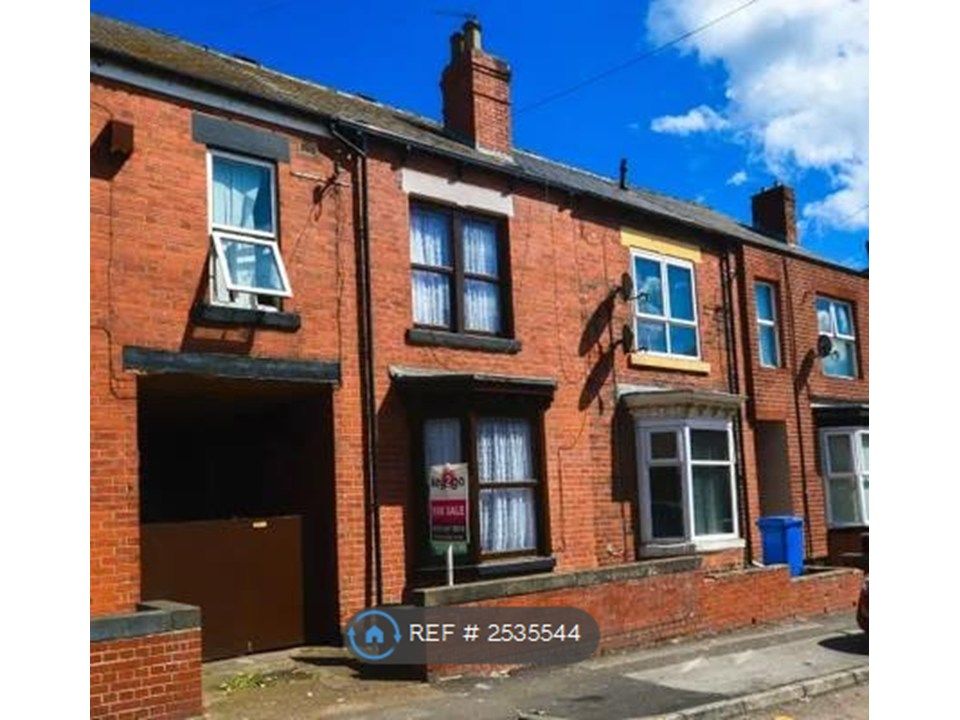 Property photo 1 of 3