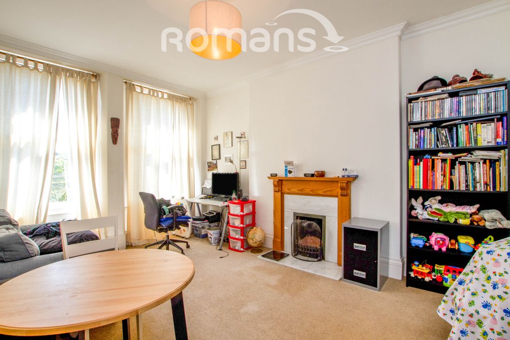 Property photo 3 of 8 3410Ed98-Ccf3-4647-A