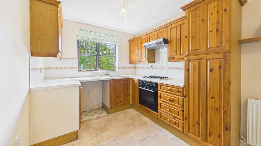 Property photo 3 of 23 5065858