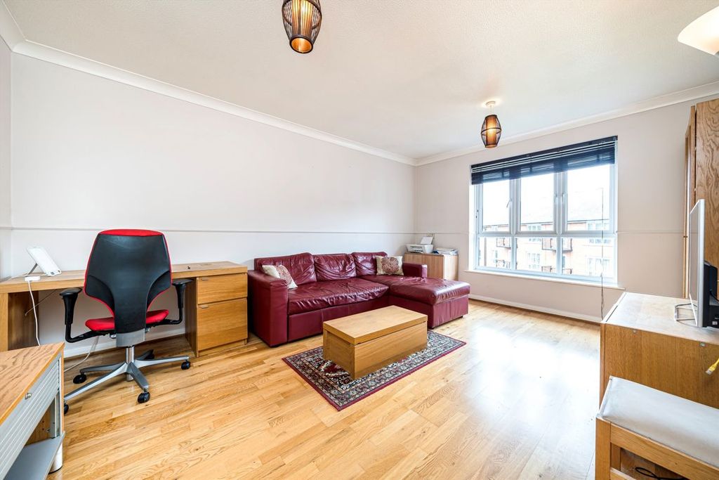 Property photo 2 of 7