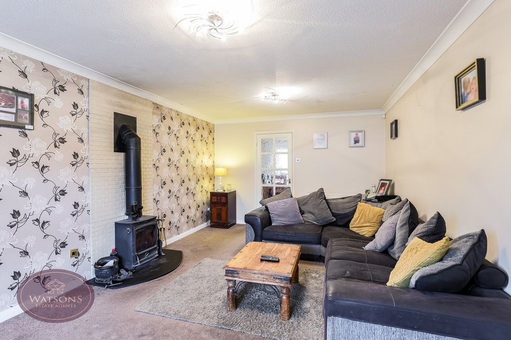 Property photo 3 of 31