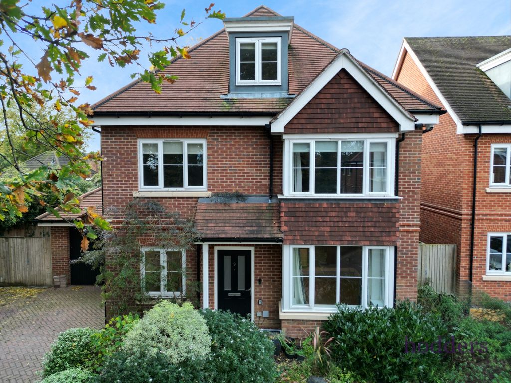 Property photo 3 of 40 Picture No. 07