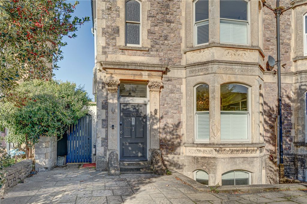 Property photo 3 of 27 Picture No. 03