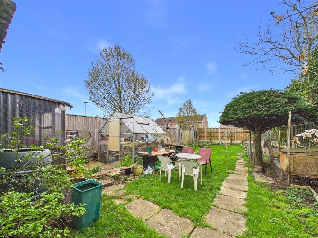 Property photo 2 of 14 Picture No. 18