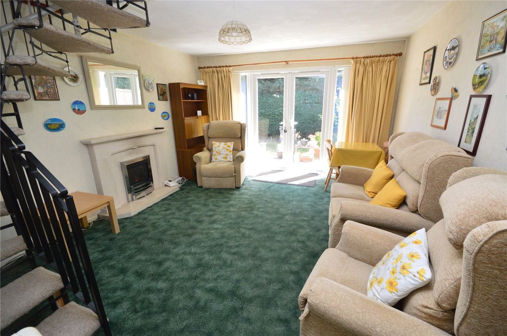 Property photo 3 of 9 Picture No. 33