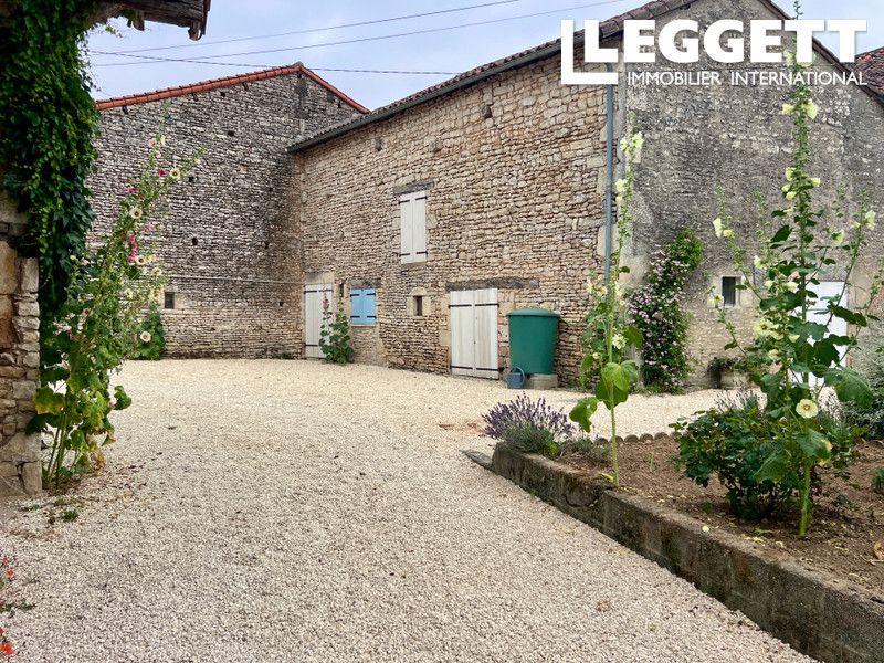 Property photo 2 of 10