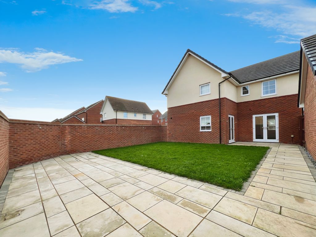 Property photo 3 of 13