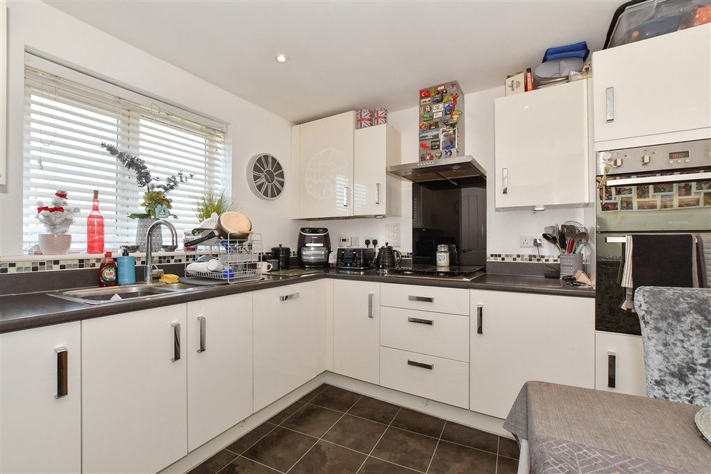 Property photo 2 of 12 Kitchen