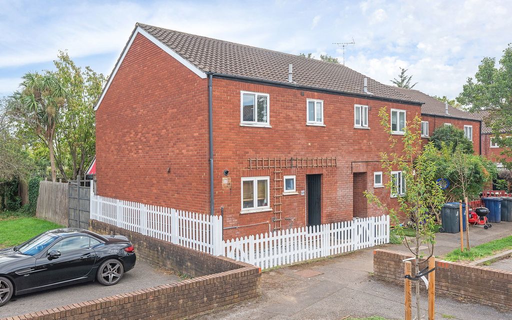 Property photo 2 of 15