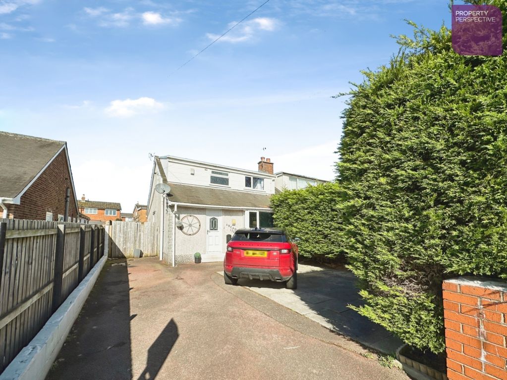 Property photo 1 of 13 External