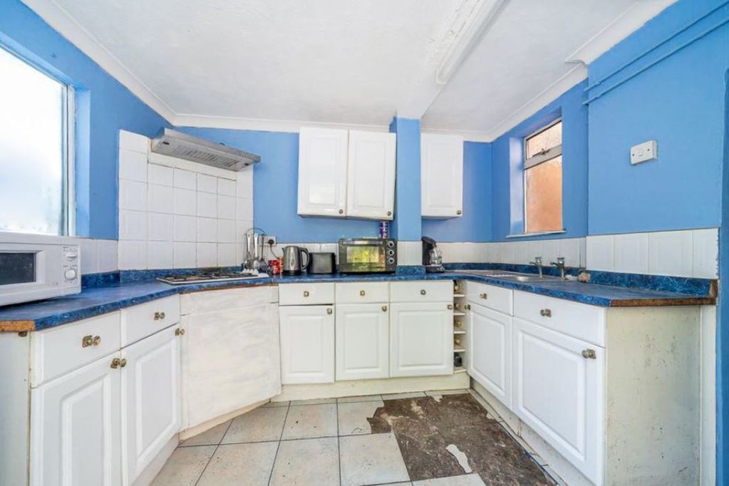 Property photo 2 of 8 Photo 2