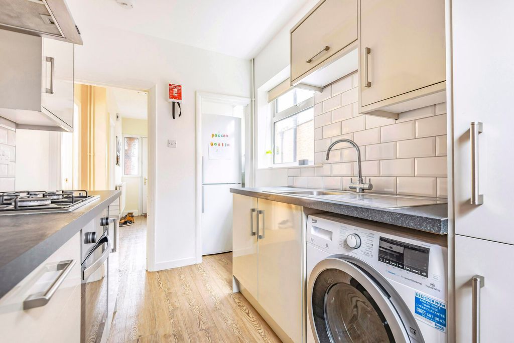 Property photo 3 of 14 Img_226_4_Original.Jpg