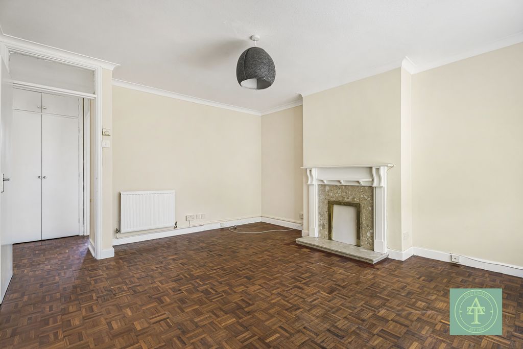 Property photo 2 of 13 Gallery
