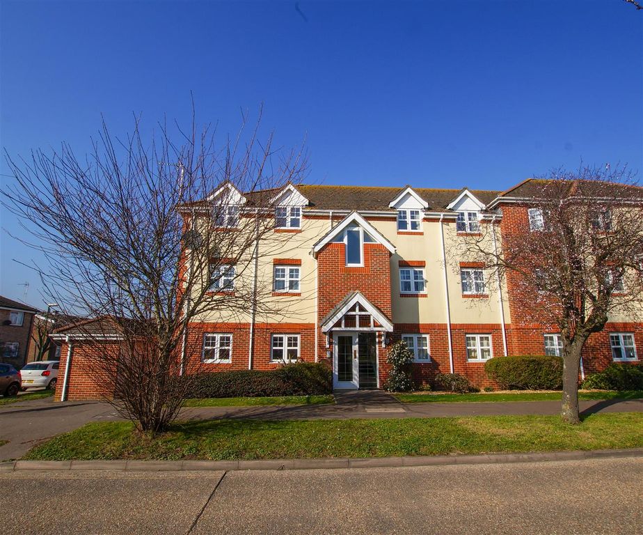 Property photo 1 of 8