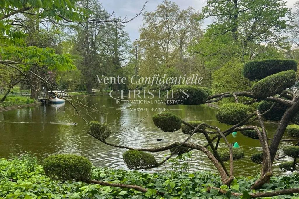 Property photo 1 of 6 Bordeaux - Jardin Public - Exceptional Location – 160 m² Apartment – Elevator