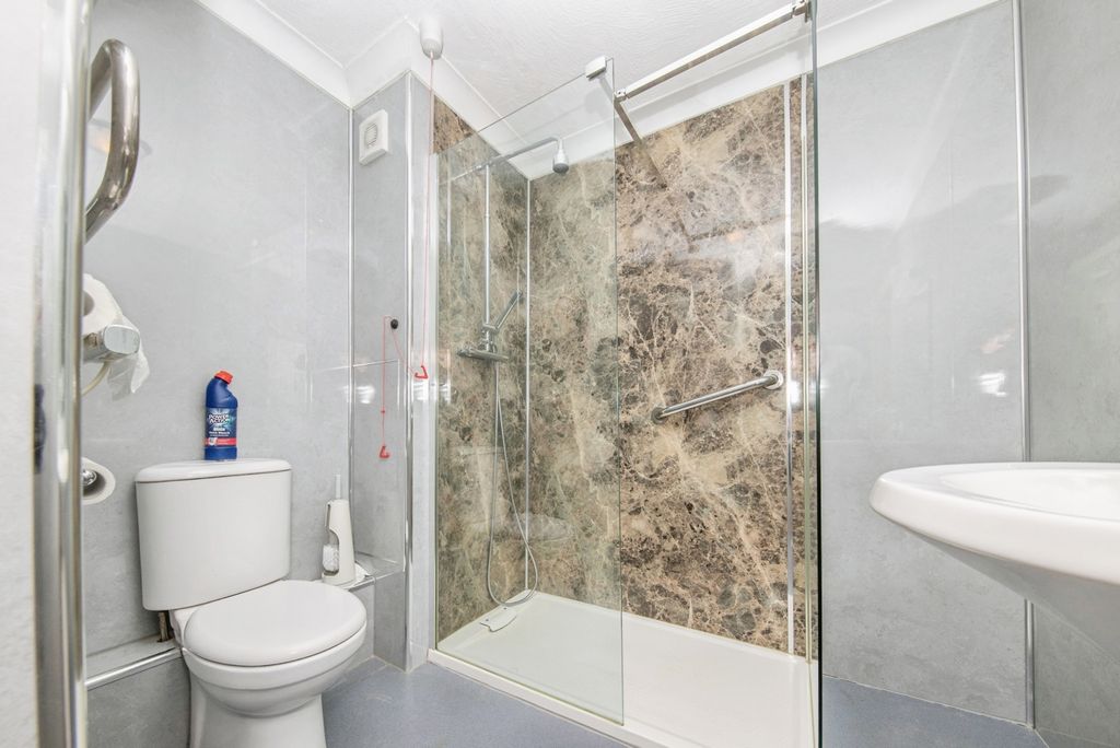 Property photo 2 of 19 Pbox-Img.Jpg