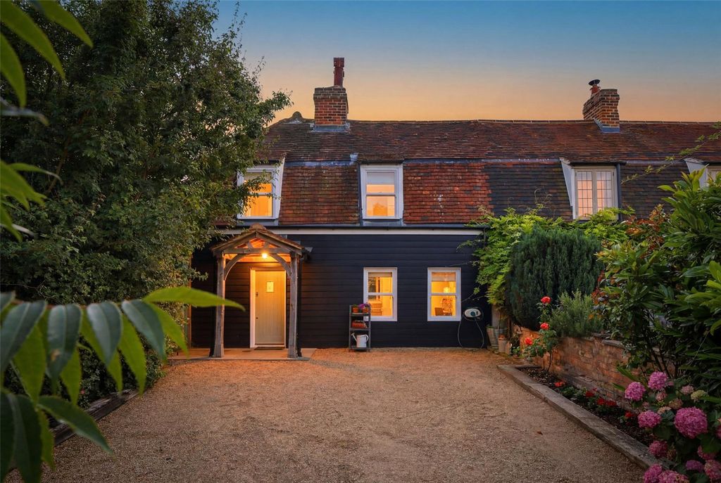 Property photo 1 of 25 Twilight Edit