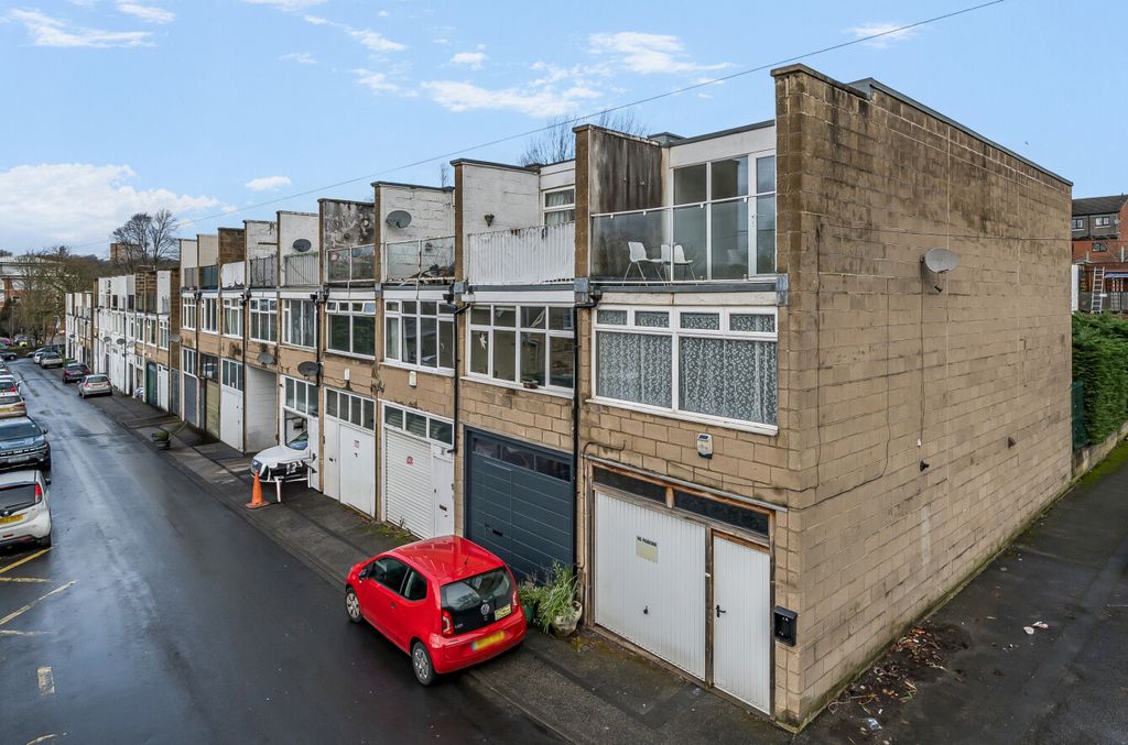 Property photo 1 of 22 Front