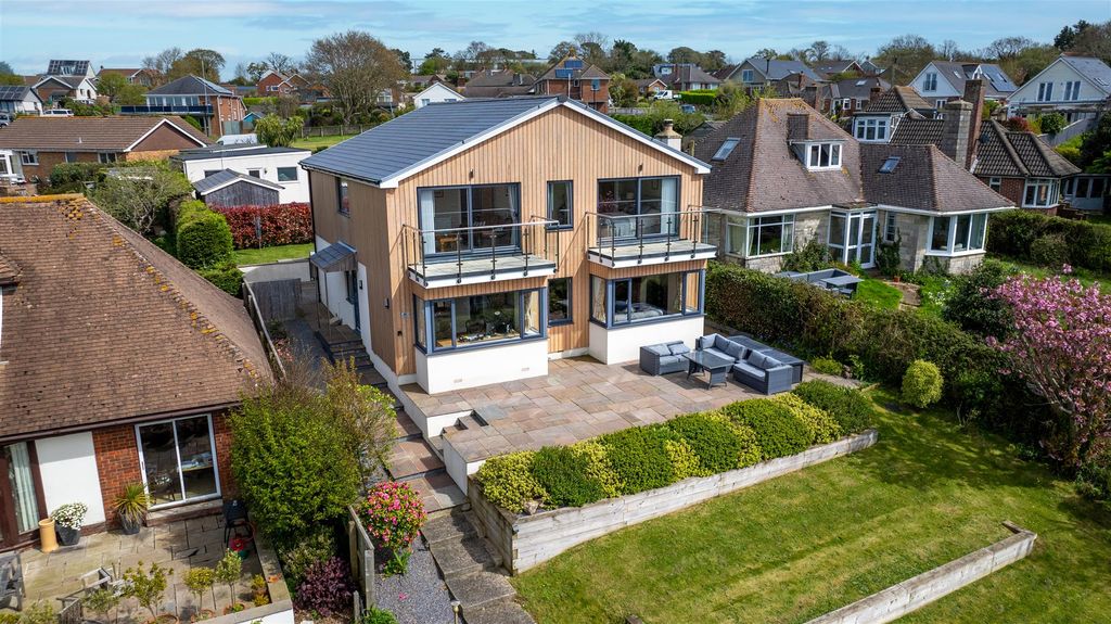 Property photo 1 of 48