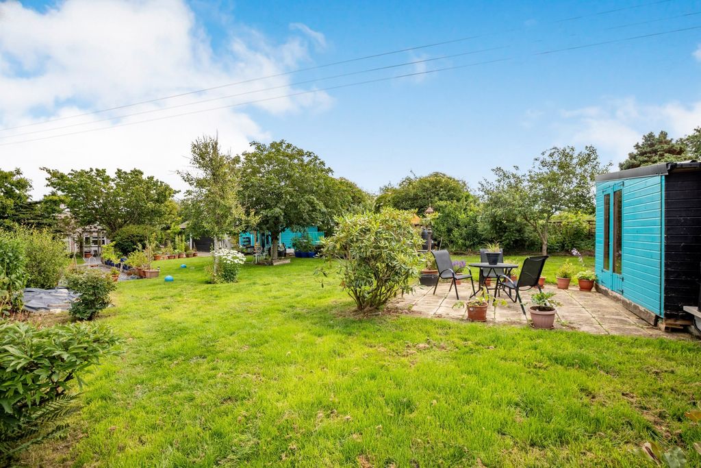 Property photo 2 of 31 Pbox-Img.Jpg