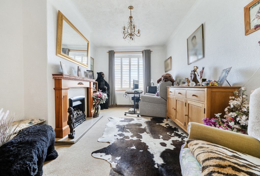 Property photo 3 of 19 1498320-19-6A685d...