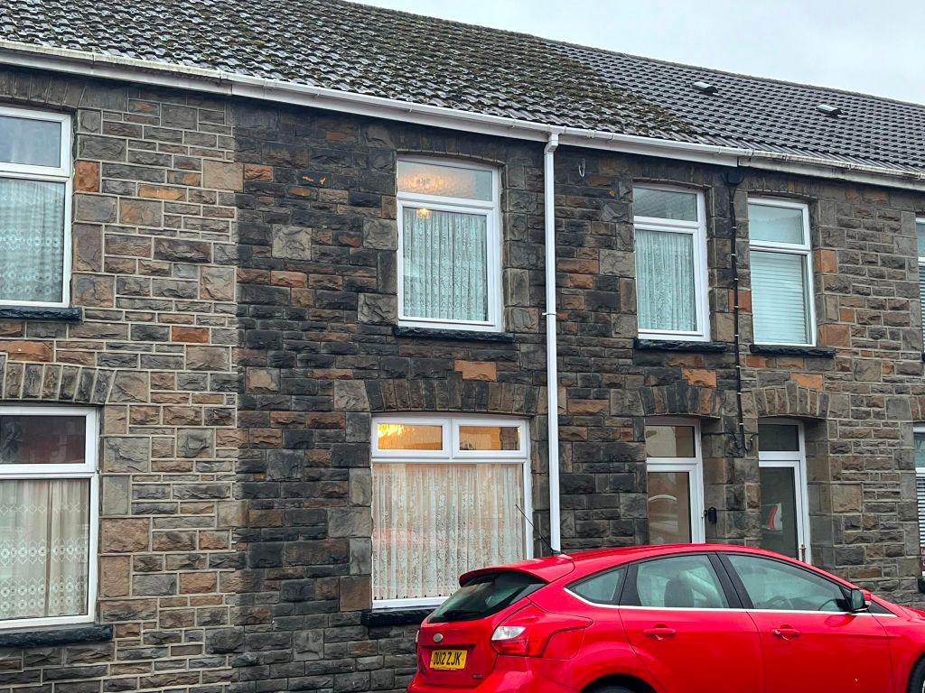 Property photo 3 of 23