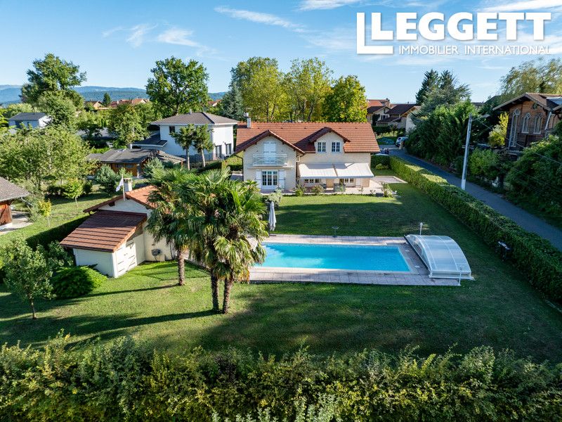 Property photo 3 of 10