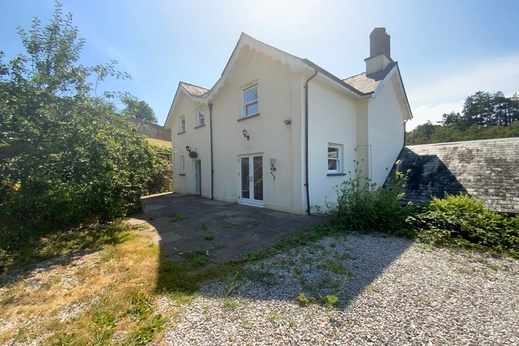 Property photo 3 of 53