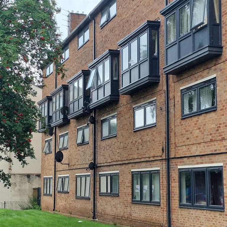 Property photo 1 of 6 14 Bradshaigh House, Wigan Lane, Wn1 2Aw