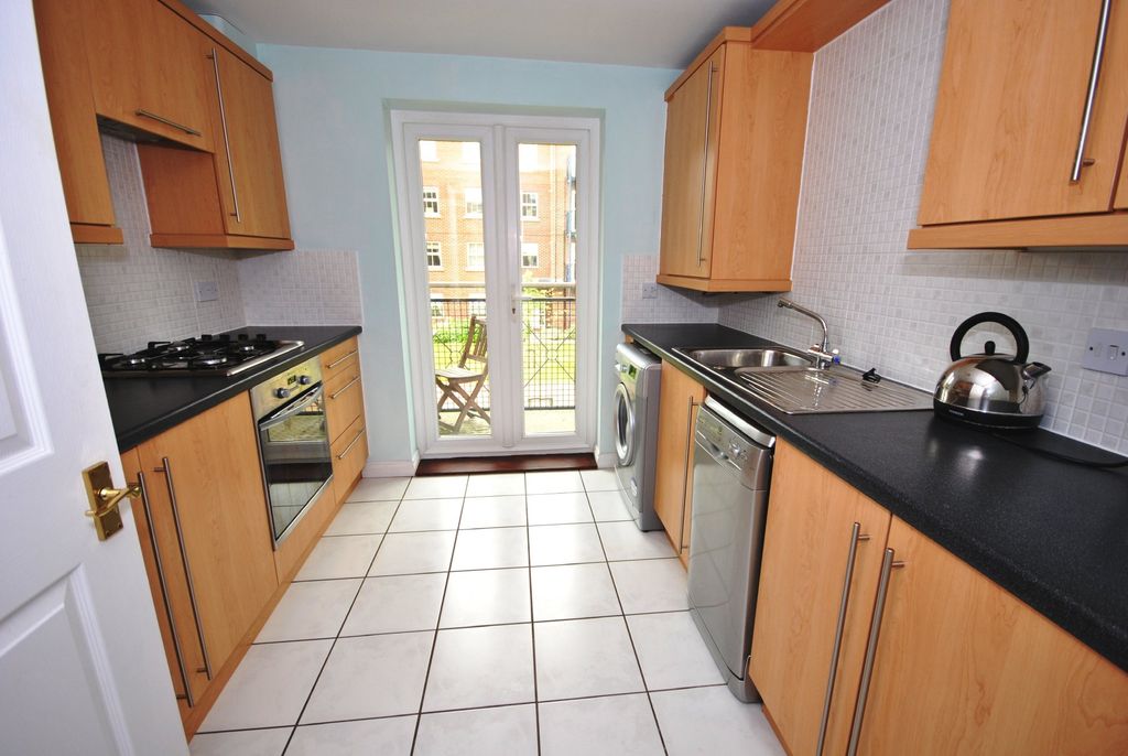 Property photo 2 of 9 Photo 02