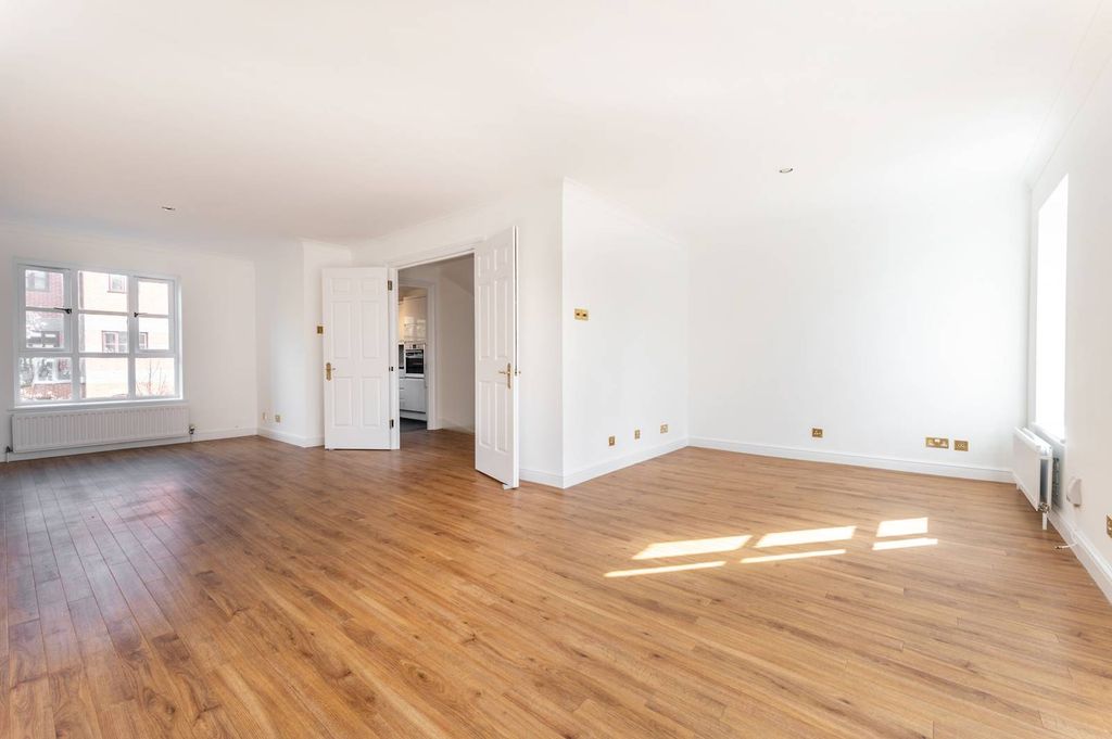 Property photo 3 of 26