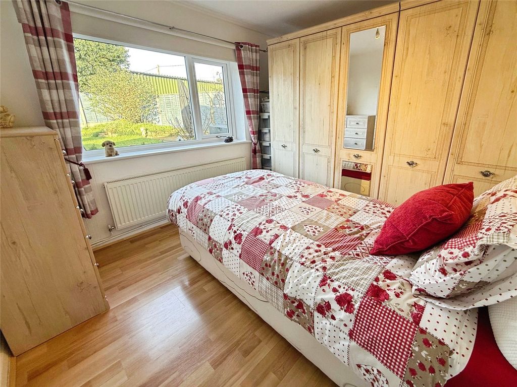 Property photo 3 of 16 Bedrom 2