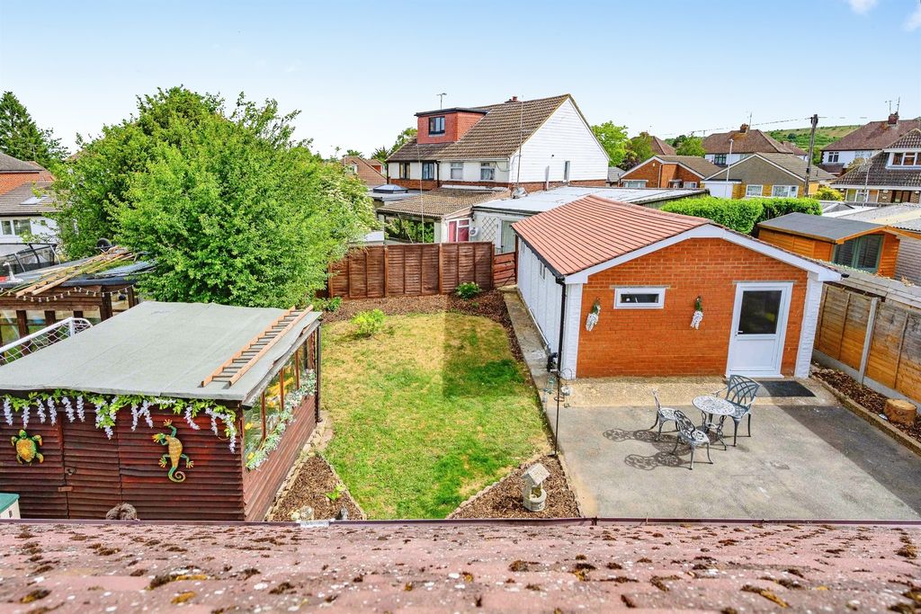 Additional image 4 of 3 bed detached bungalow for saleWycombe Way, Luton LU3