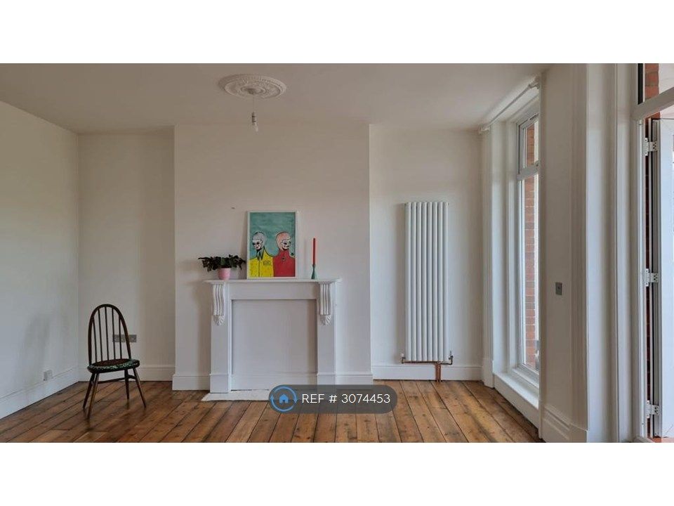Property photo 2 of 26