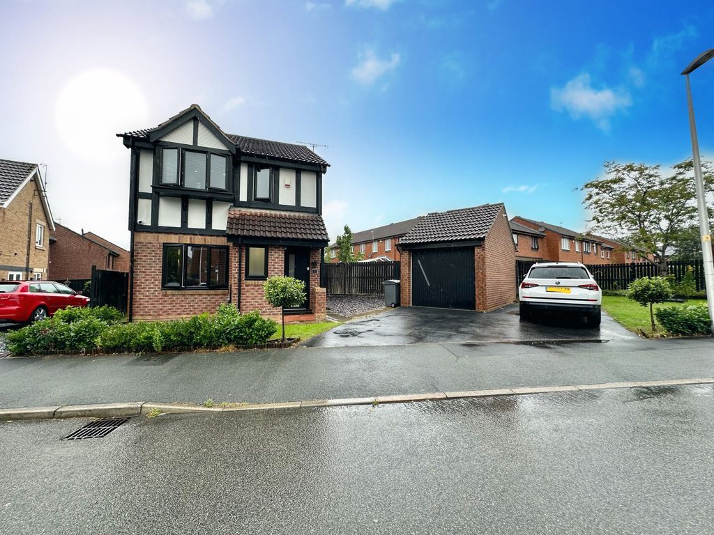 Property photo 1 of 18