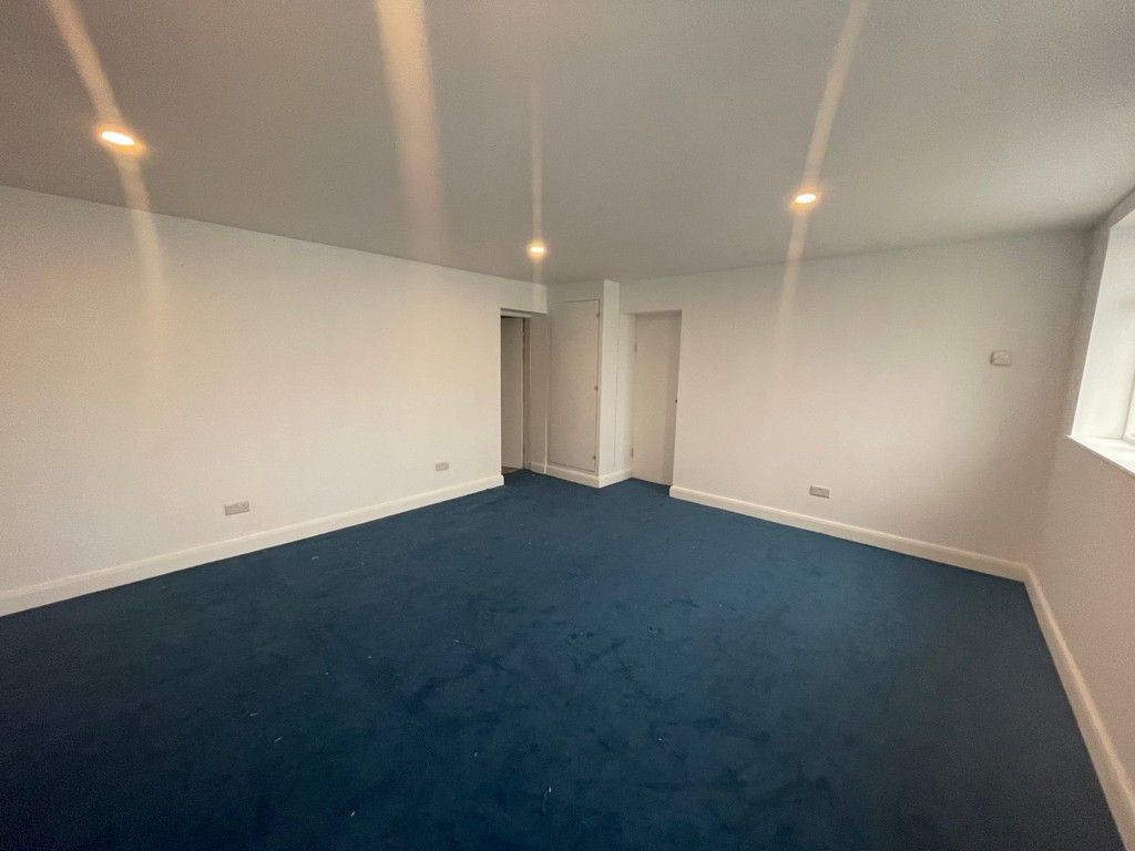 Property photo 2 of 9 Ground Floor