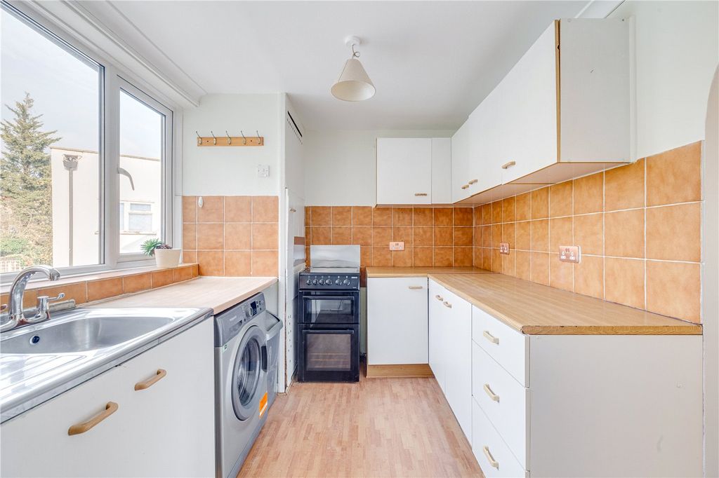 Property photo 2 of 11 Picture No. 03